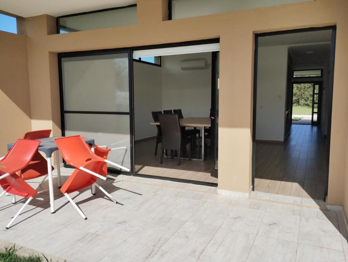 Casas En Barrio Los Teros Con Pileta Compartida - Santa Clara Del Mar Kültér fotó